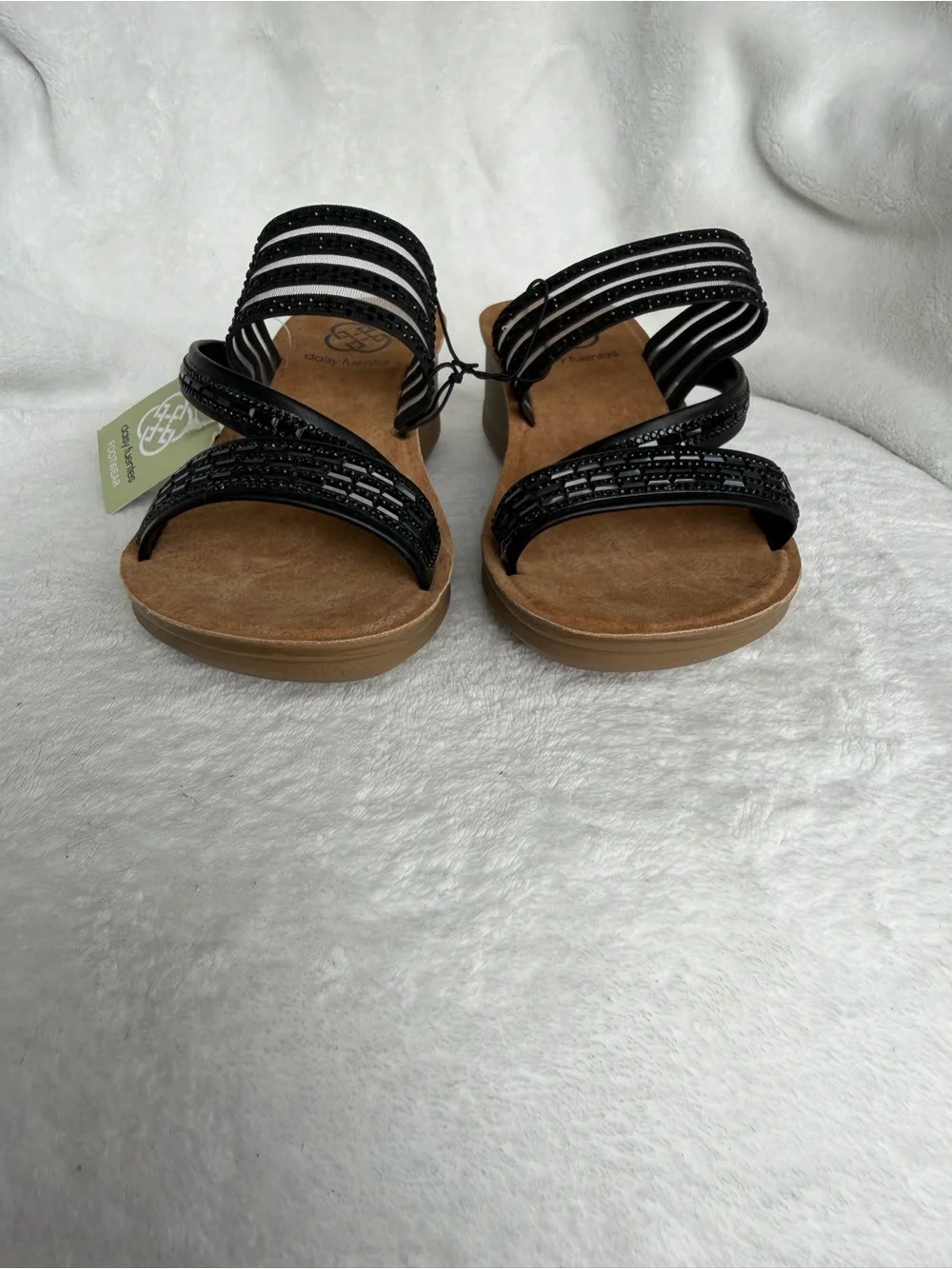 Daisy Fuentes slide sandals